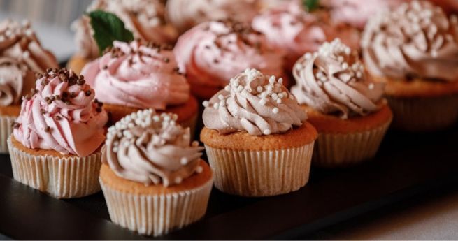 Table of cupcakes