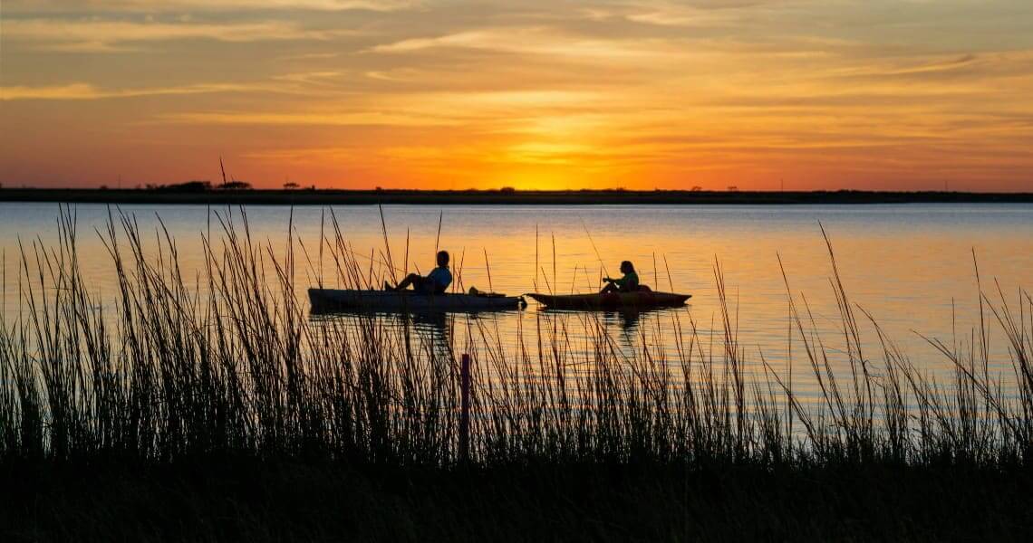 kayaking spots and rentals in matagorda bay-kayaking at sunset-7 kayaking spots and rentals in matagorda bay-kayaking at sunset-7