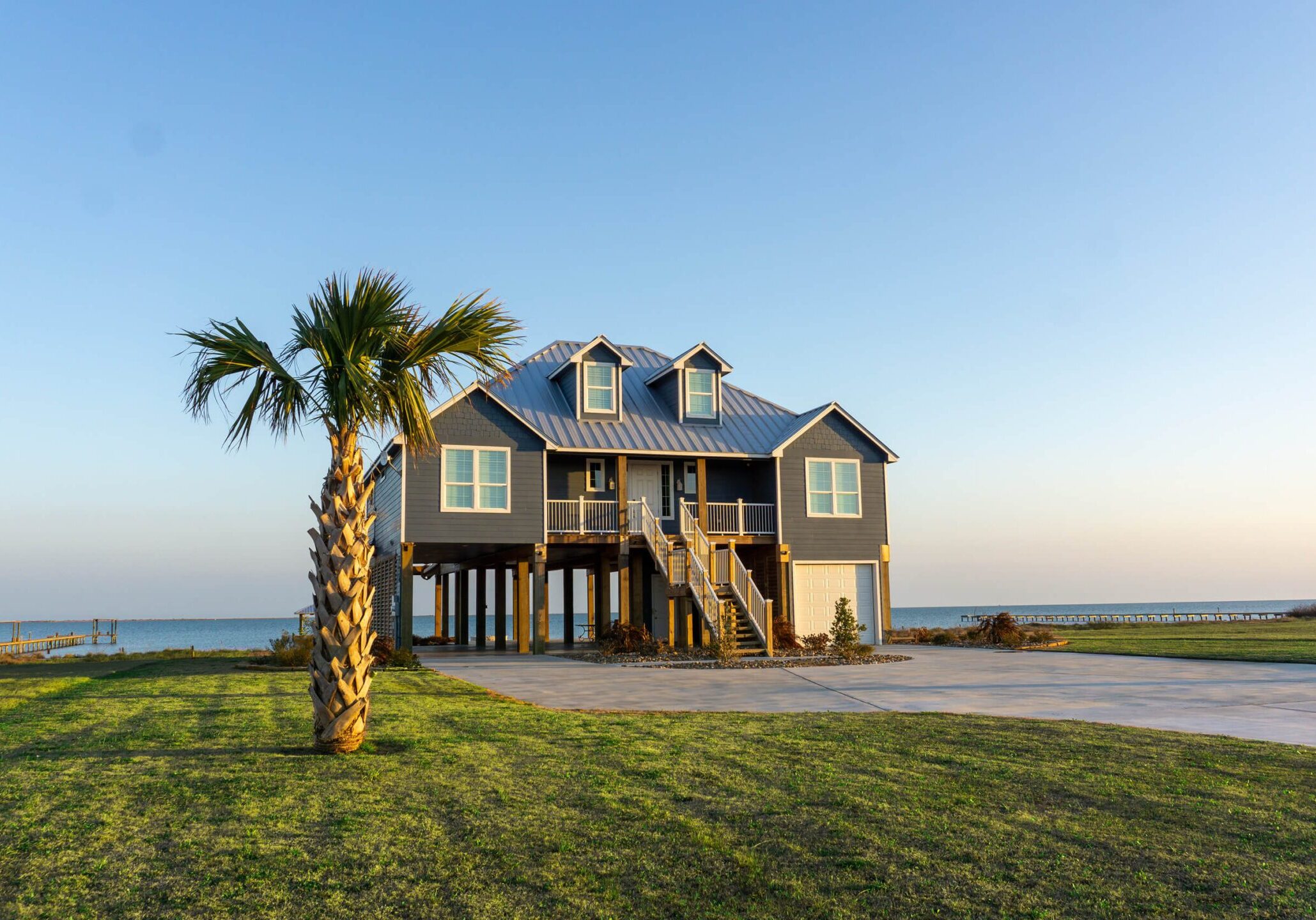 waterfront home Your weekend getaway or forever home is waiting for you at Beachside